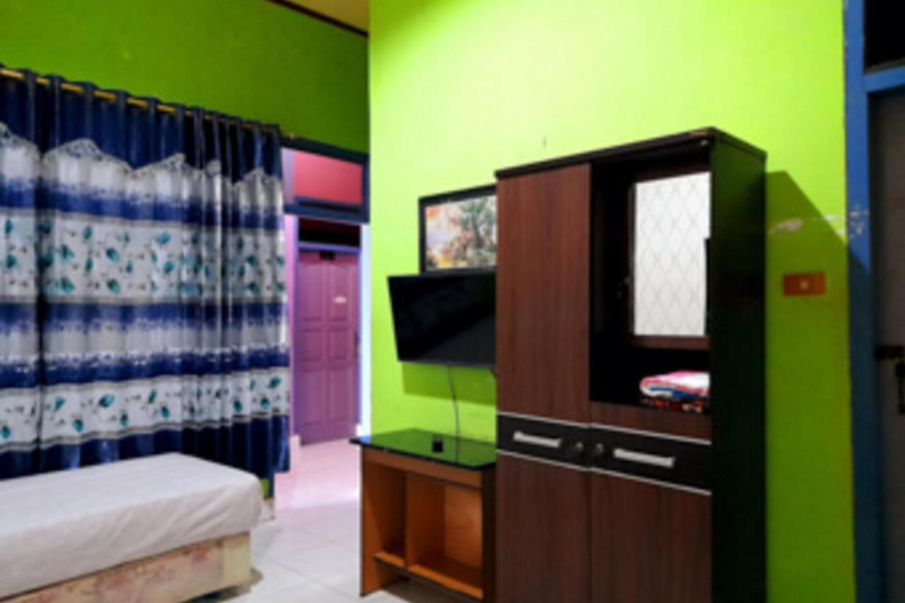 Hotel Rosichan Bau Bau Mitra Reddoorz Baubau Εξωτερικό φωτογραφία